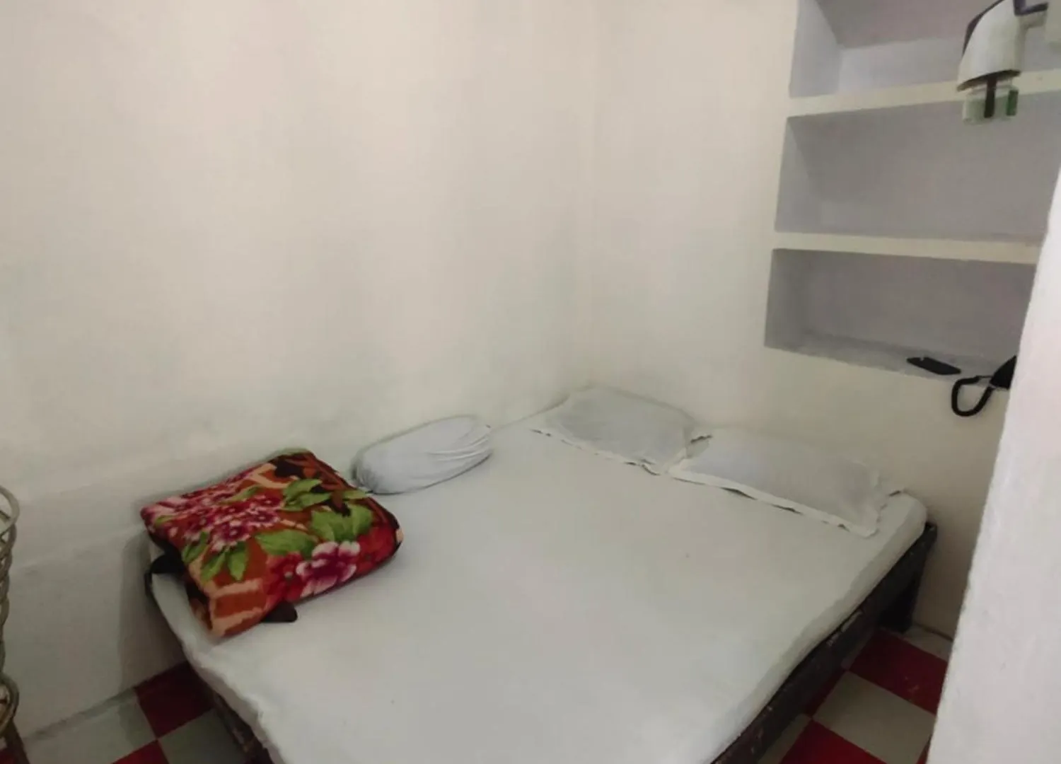 Sunrise Lodge Varanasi