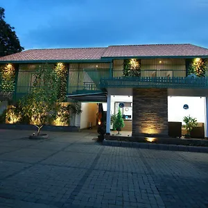 https://silverstorm-resorts-ahirapilly.kerala-hotels.net