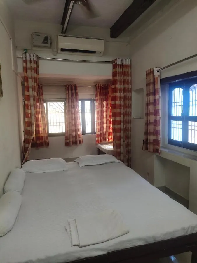 Sunrise Lodge Varanasi